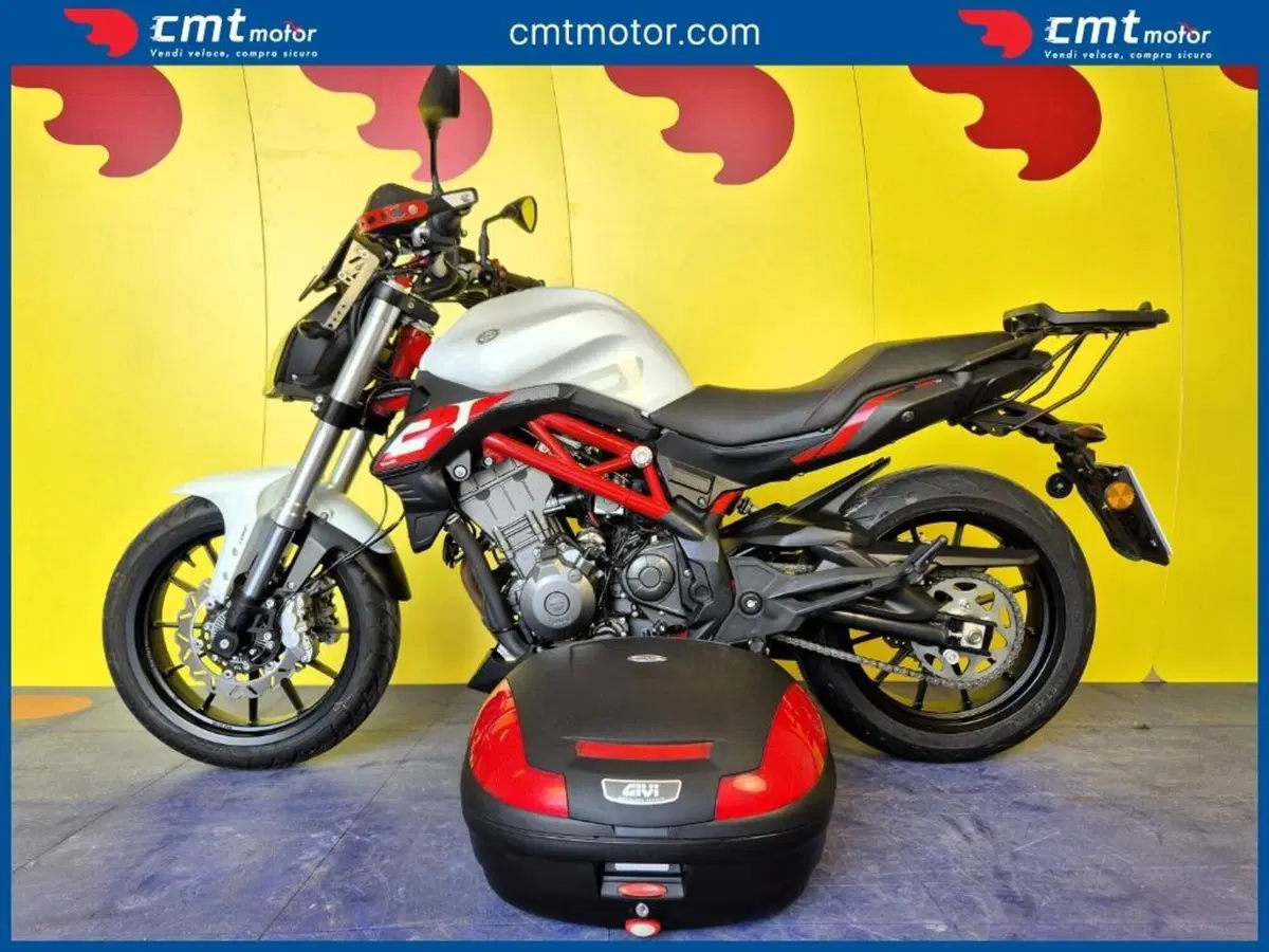 Benelli BN 302 S (2019 - 20) (3)