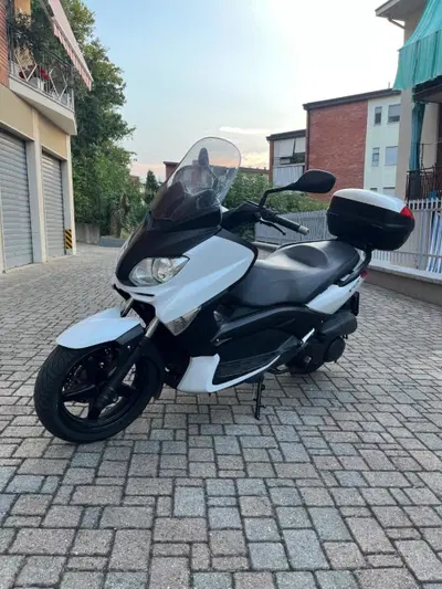 Yamaha X-Max 250 (2010 - 13) usata