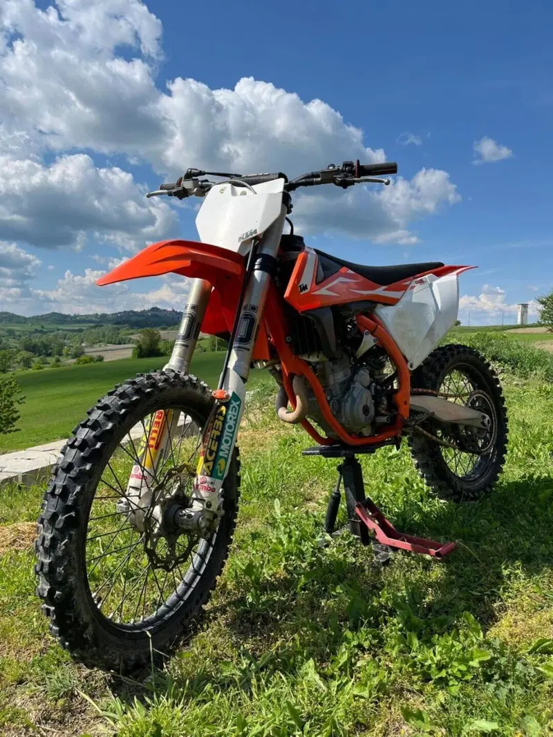 KTM 250 SX-F (2018) (3)