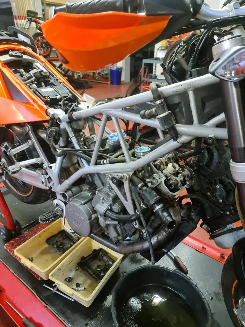 KTM 950 Supermoto (2006 - 08) (17)
