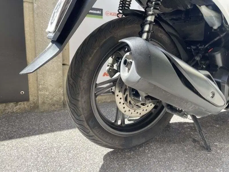 Honda SH 150i (2024 - 25) (2)