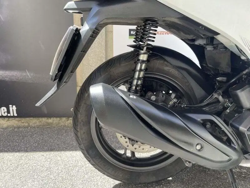 Honda SH 150i (2024 - 25) (3)