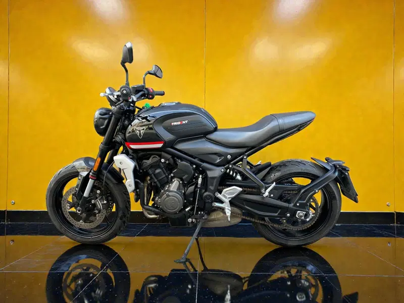 Triumph Trident 660 (2021 - 24) (2)