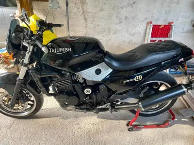 Triumph Trident 750 usata