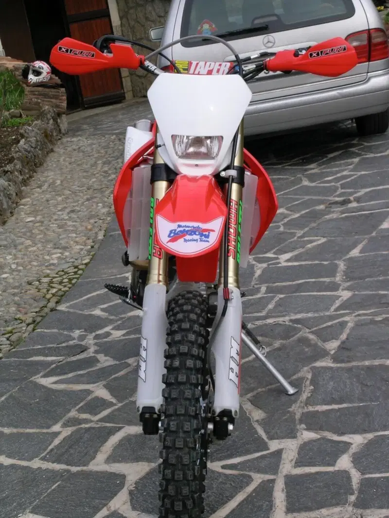 Honda CRF 250R (2007) (4)