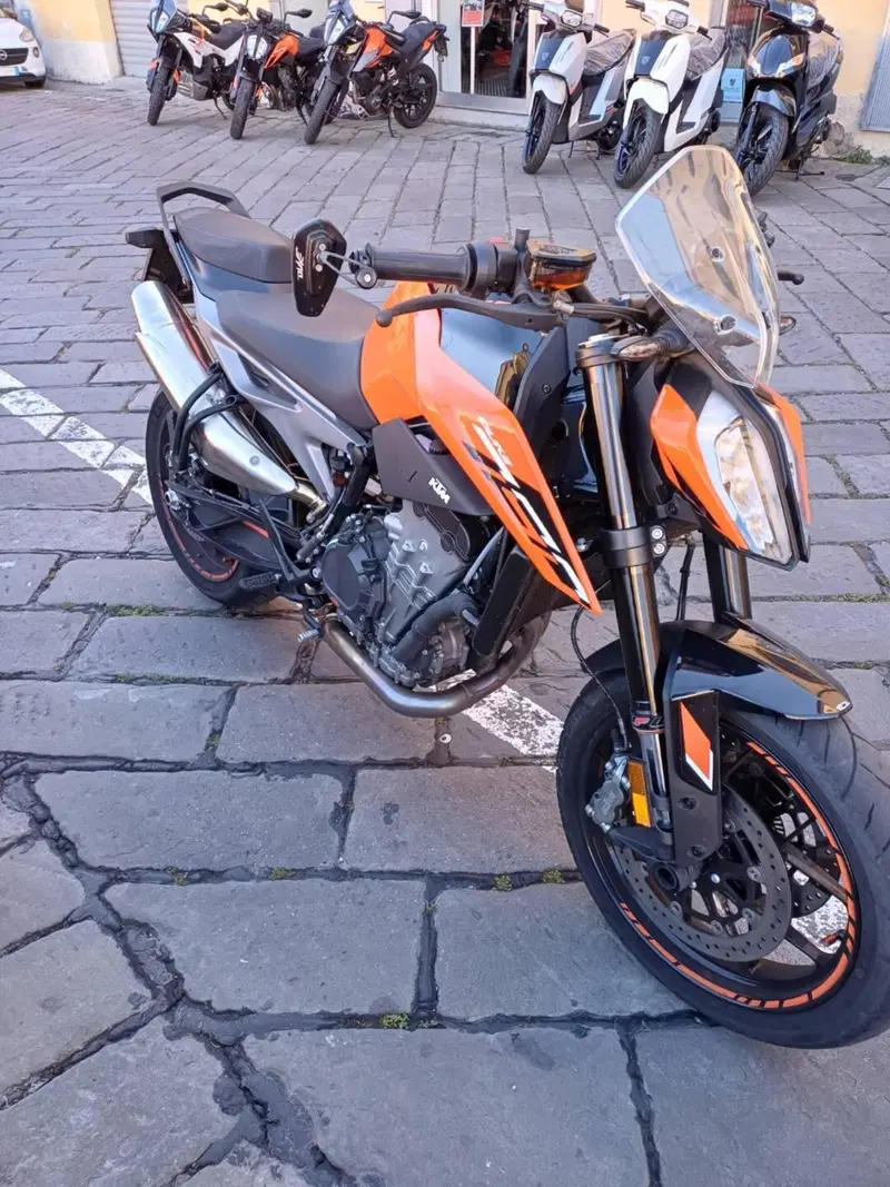 KTM 790 Duke L (2023 - 24)