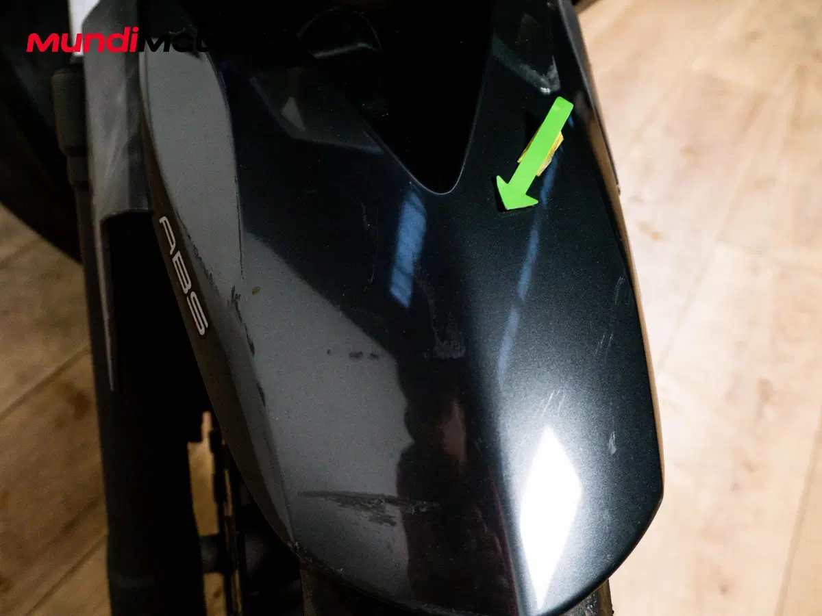 Yamaha X-Max 400 Iron Max ABS (2016) (13)