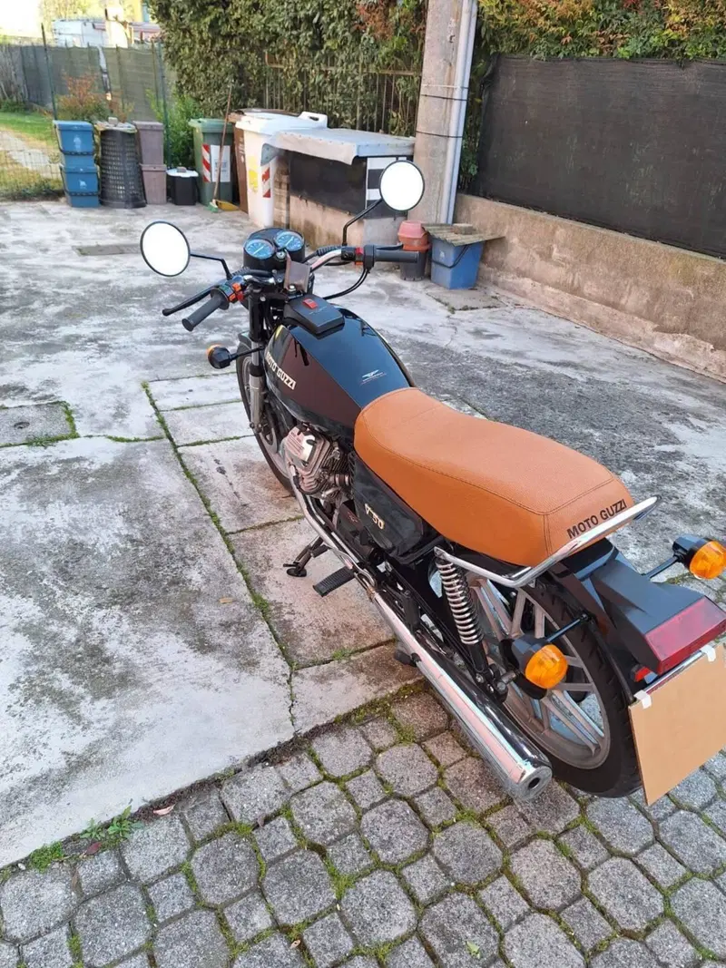 Moto Guzzi V50 (4)
