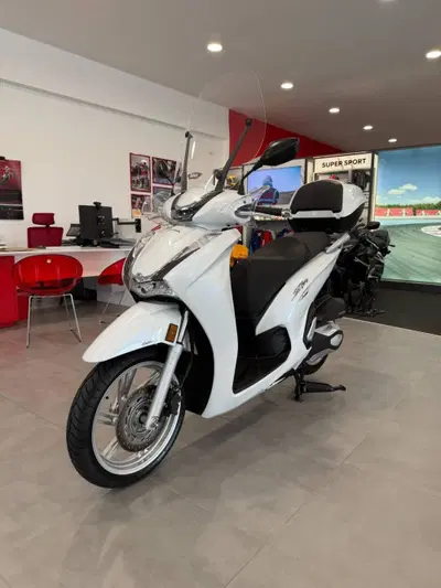 Honda SH 350 (2021 - 24) usata
