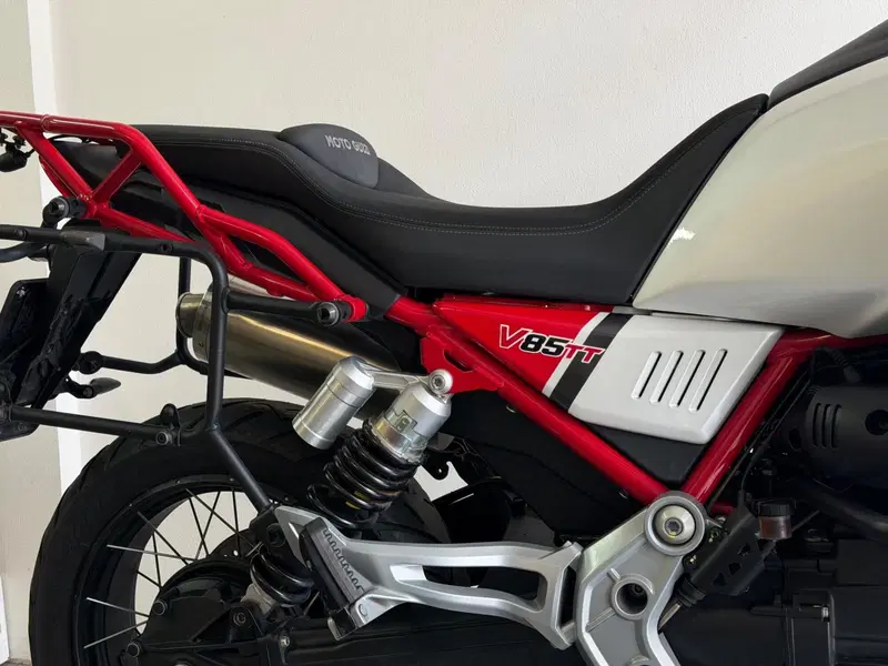Moto Guzzi V85 TT (2019 - 20) (2)