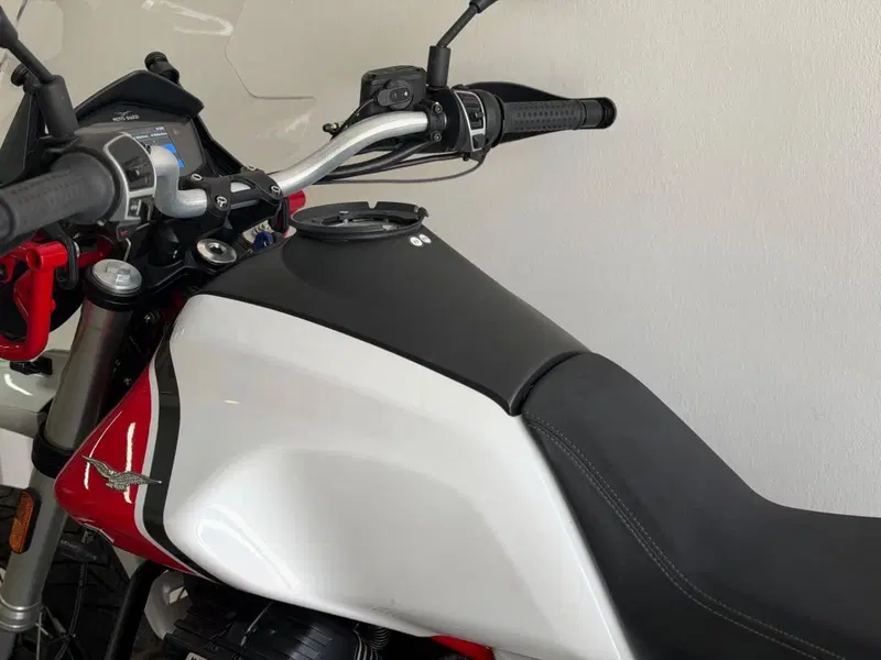 Moto Guzzi V85 TT (2019 - 20) (5)