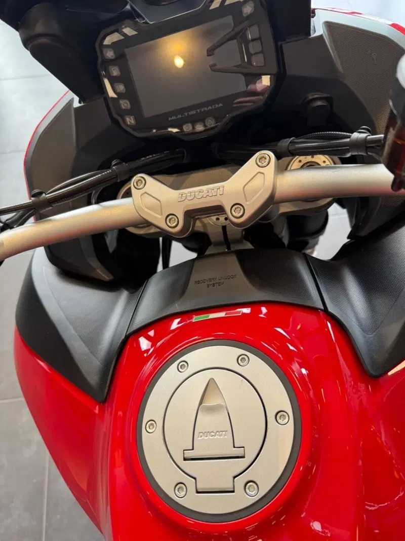 Ducati Multistrada V2 S (2022 - 24) (15)