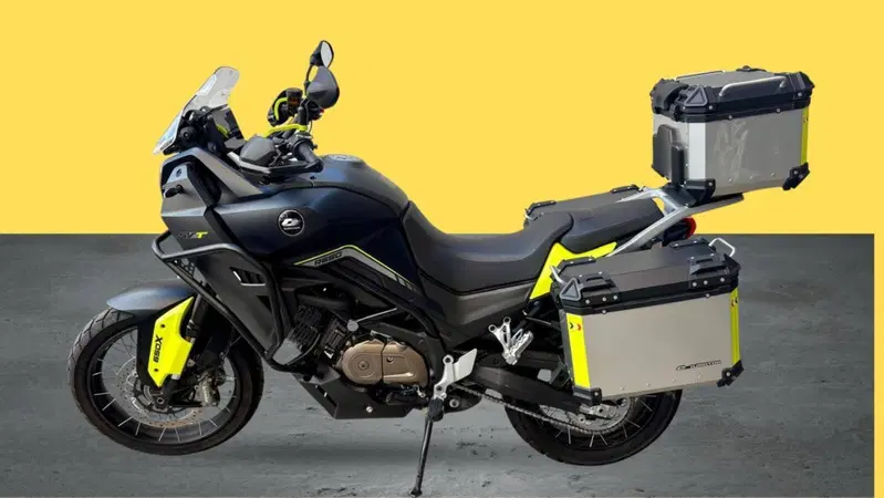 QJ Motor SVT 650 X (2024)