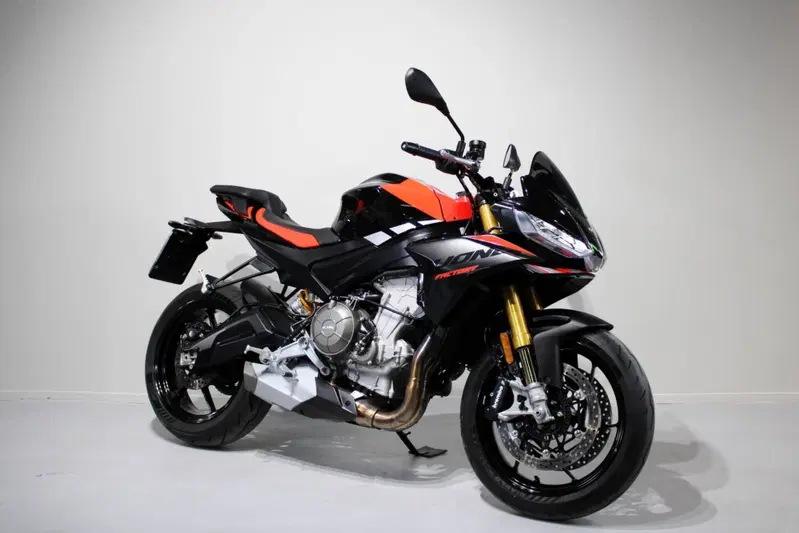 Aprilia Tuono 660 Factory (2025 - 26) (2)