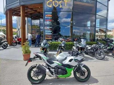 Kawasaki Ninja 7 Hybrid (2024 - 26) nuova