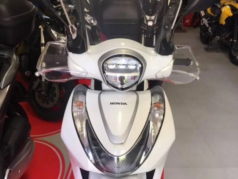 Honda SH 125 Mode (2024 - 26) (2)