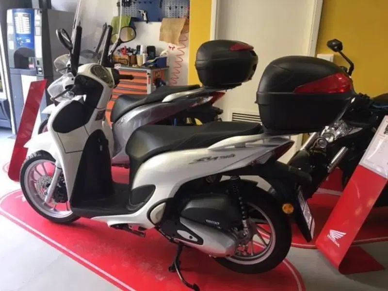 Honda SH 125 Mode (2024 - 26) (4)