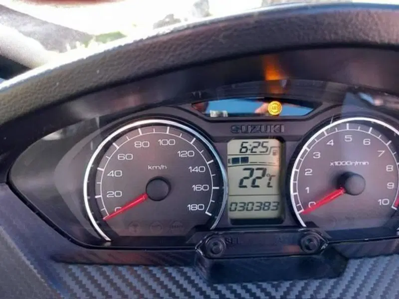 Suzuki Burgman AN 400 (2017 - 20) (3)