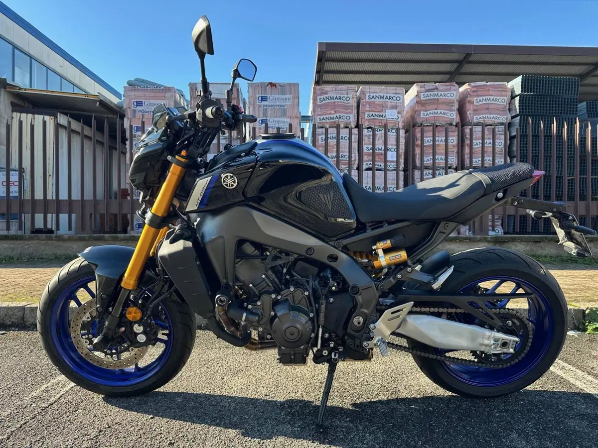 Yamaha MT-09 SP (2021 - 23) (2)