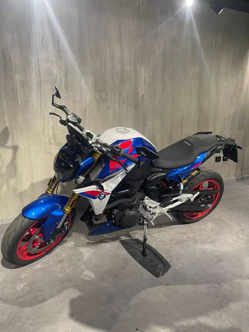 Bmw F 900 R (2025 - 26) (3)
