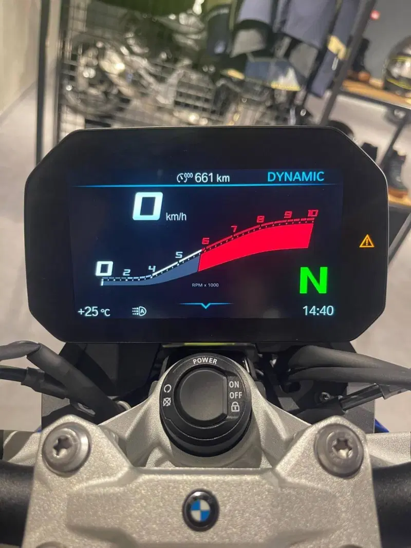 Bmw F 900 R (2025 - 26) (7)