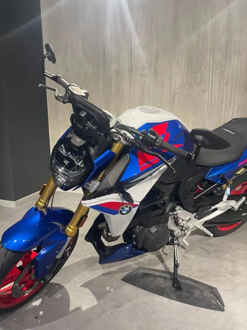 Bmw F 900 R (2025 - 26) (5)