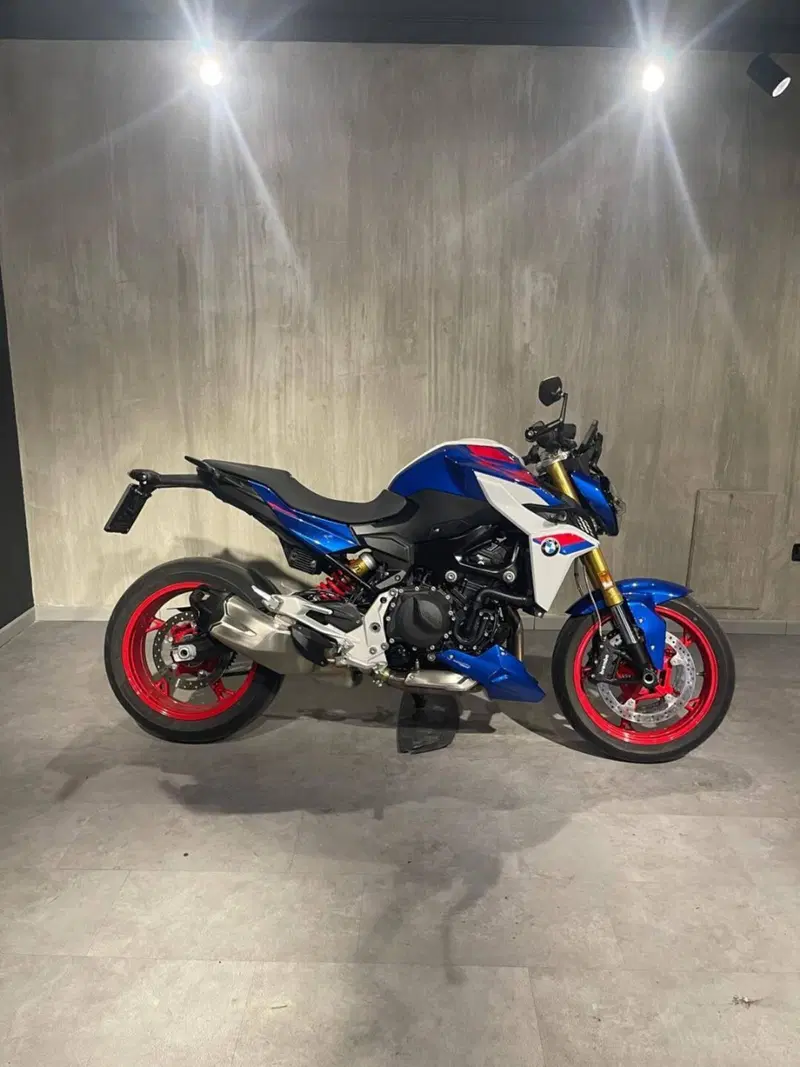 Bmw F 900 R (2025 - 26) (4)