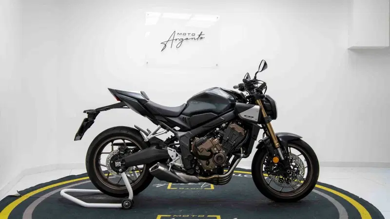 Honda CB 650 R E-Clutch (2024 - 26) (2)