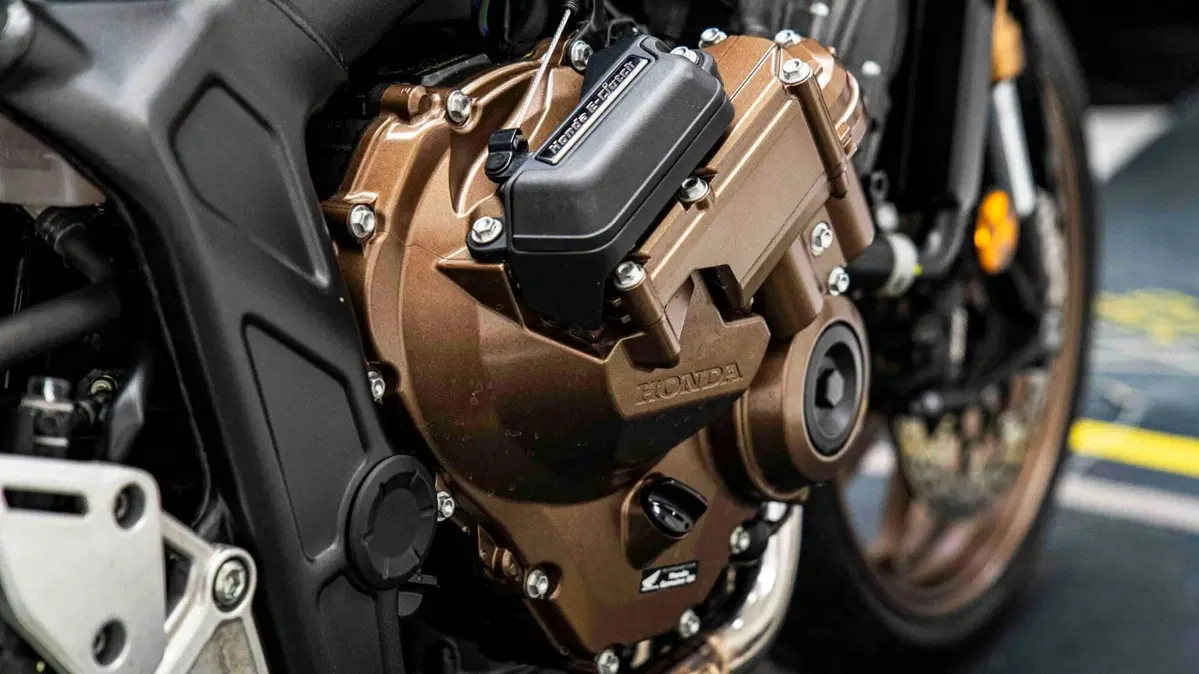 Honda CB 650 R E-Clutch (2024 - 26) (18)