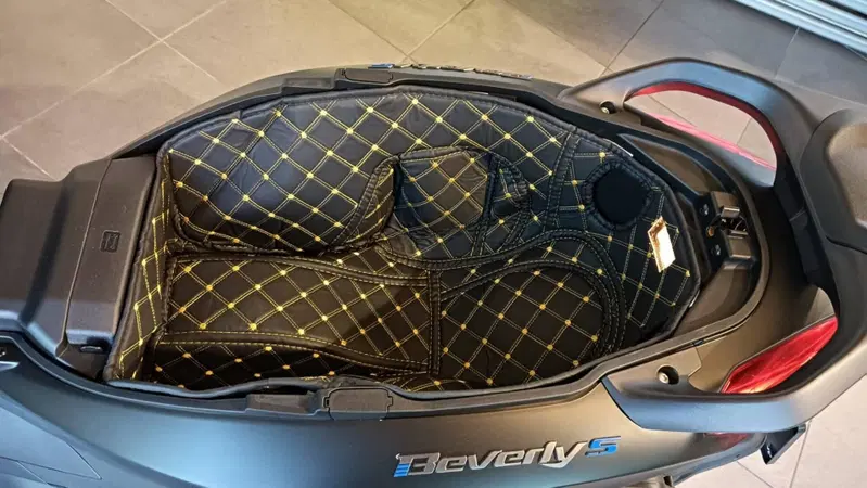 Piaggio Beverly 400 S (2025 - 26) (9)