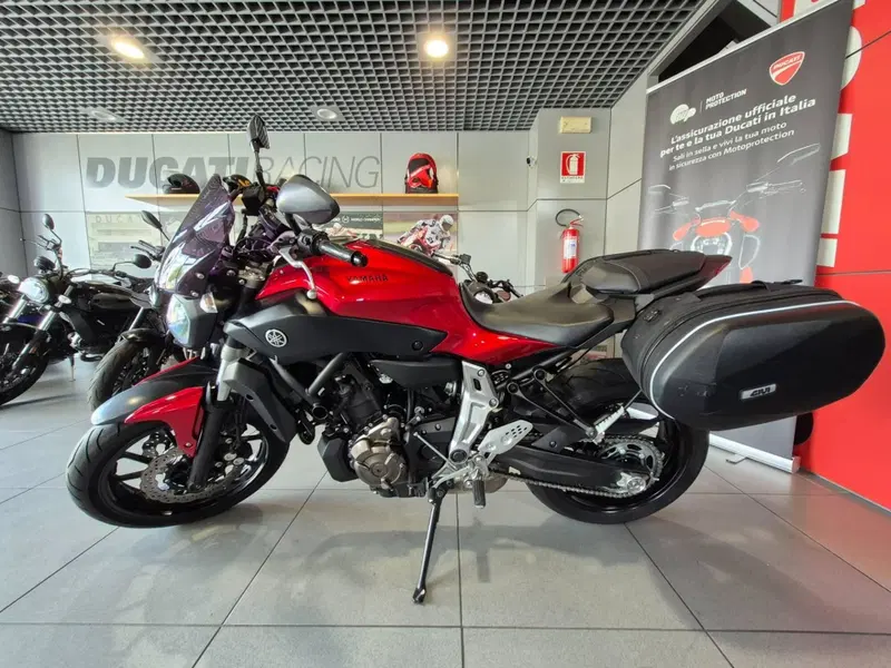Yamaha MT-07 (2014 - 16) (4)