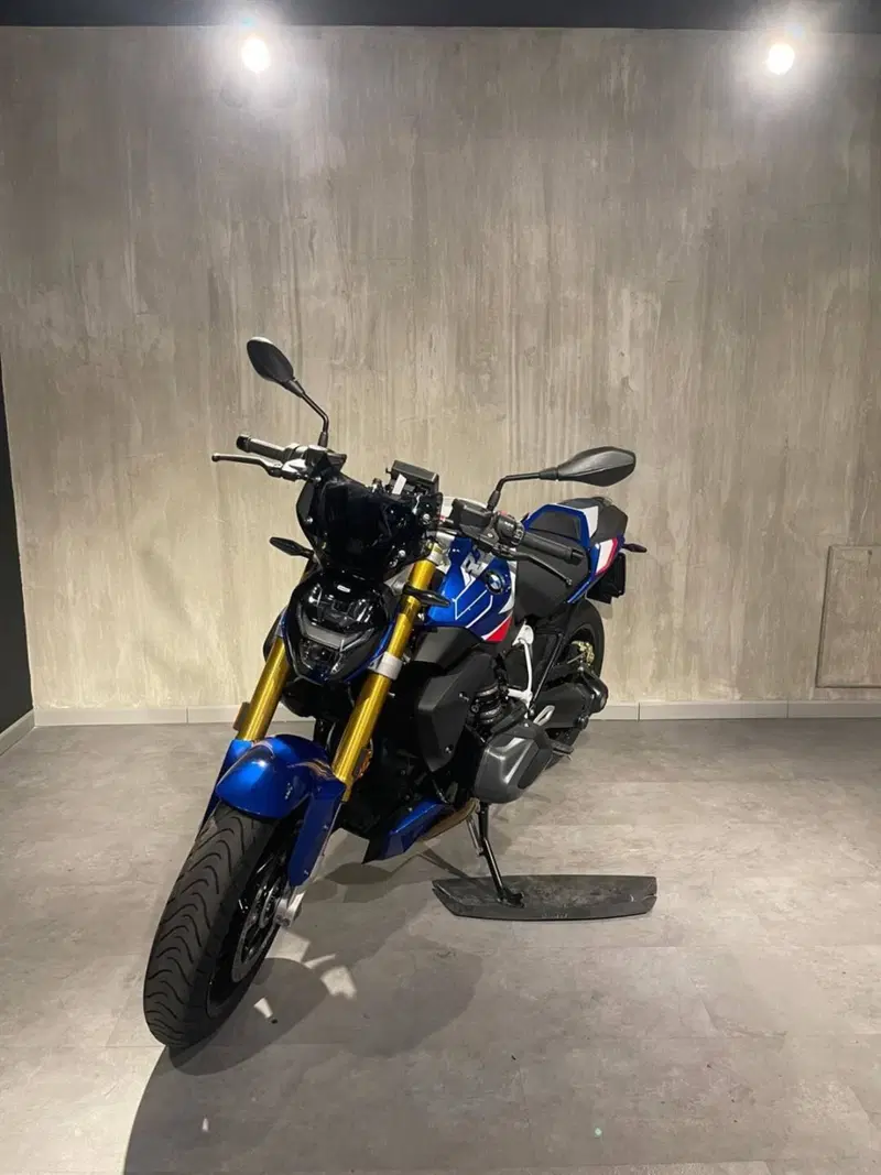 Bmw R 1250 R (2021 - 25)