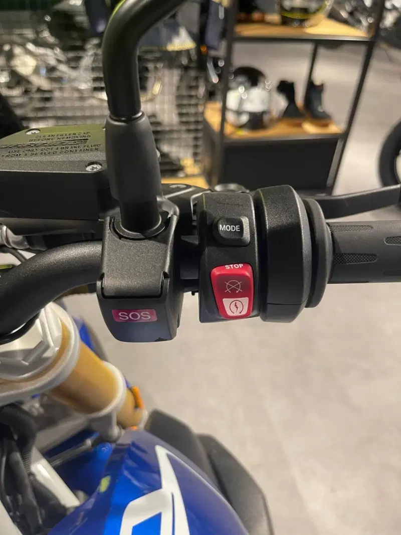 Bmw R 1250 R (2021 - 25) (8)