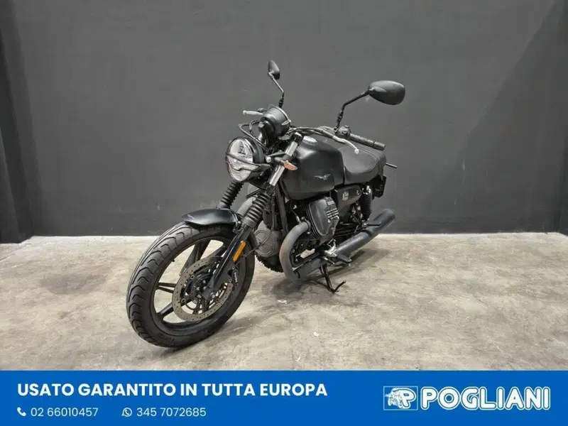 Moto Guzzi V7 Stone (2021 - 24) (4)