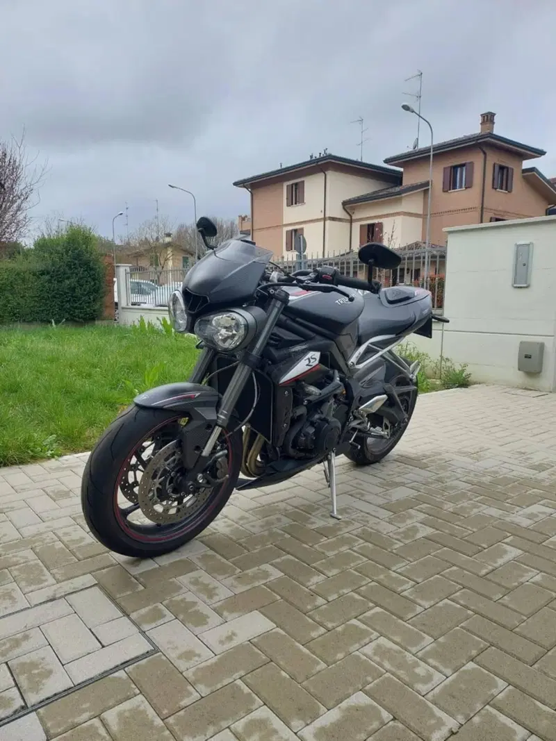 Triumph Street Triple RS (2017 - 19)