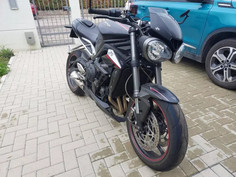 Triumph Street Triple RS (2017 - 19) (2)