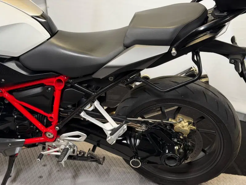 Bmw R 1200 RS (2017 - 19) (10)