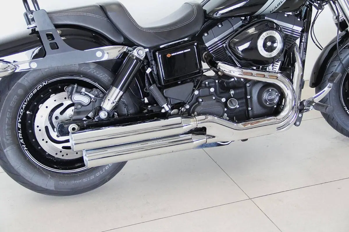 Harley-Davidson 1690 Fat Bob (2014 - 16) - FXDF (3)