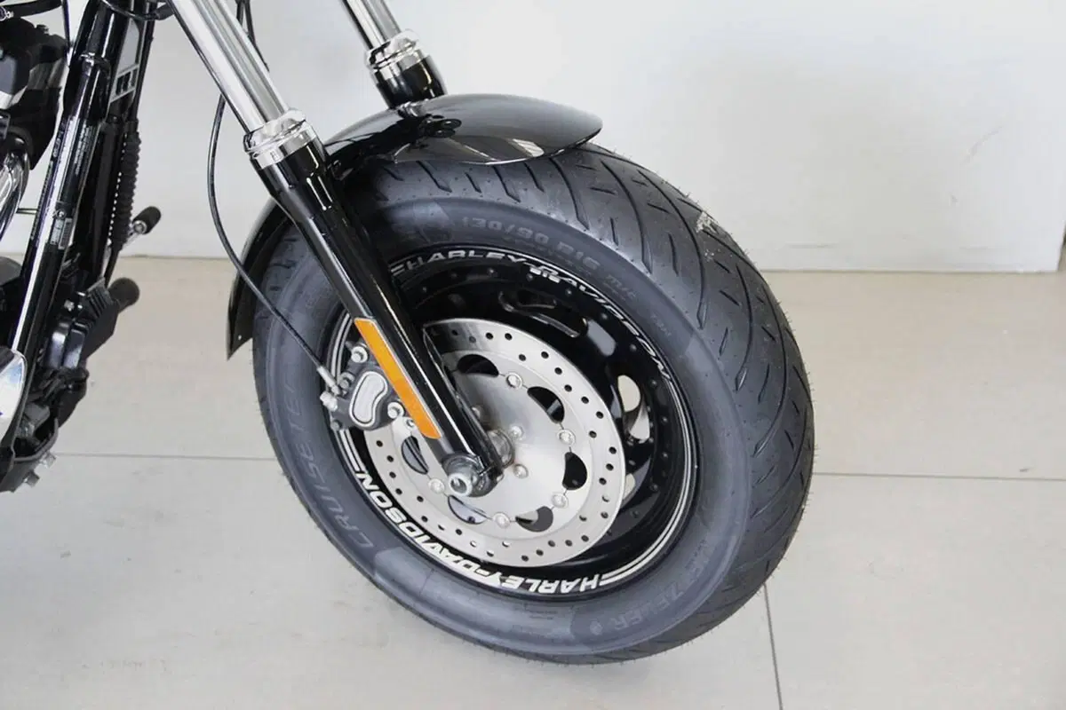 Harley-Davidson 1690 Fat Bob (2014 - 16) - FXDF (6)