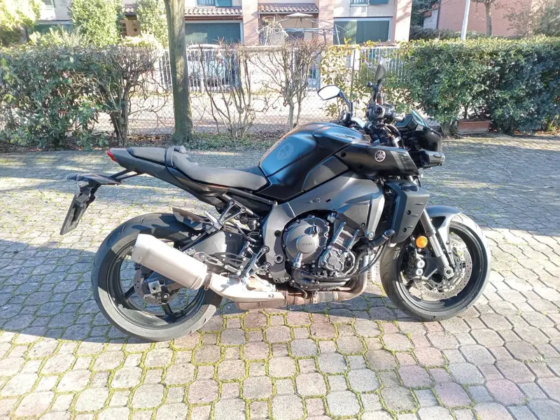 Yamaha MT-10 (2022 - 26) (2)