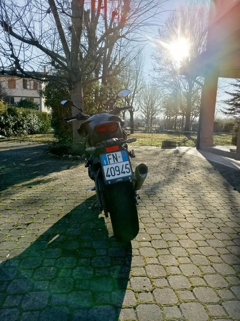 Yamaha MT-10 (2022 - 26) (3)