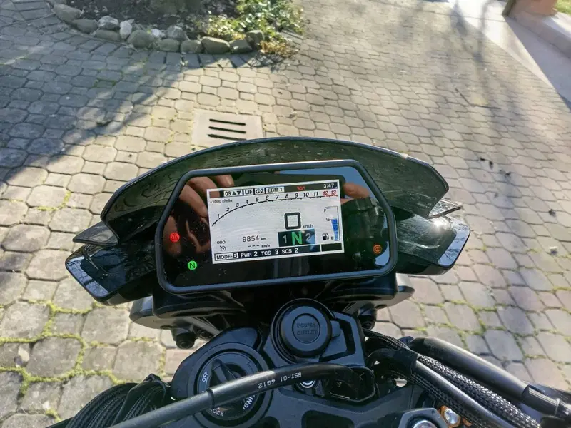 Yamaha MT-10 (2022 - 26) (4)