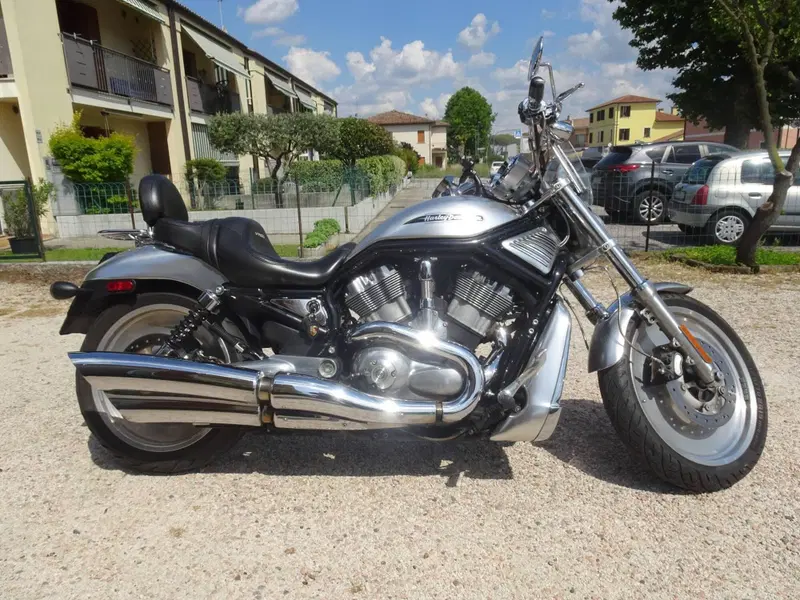 Harley-Davidson 1130 V-ROD (2002 - 05) - VRSCB