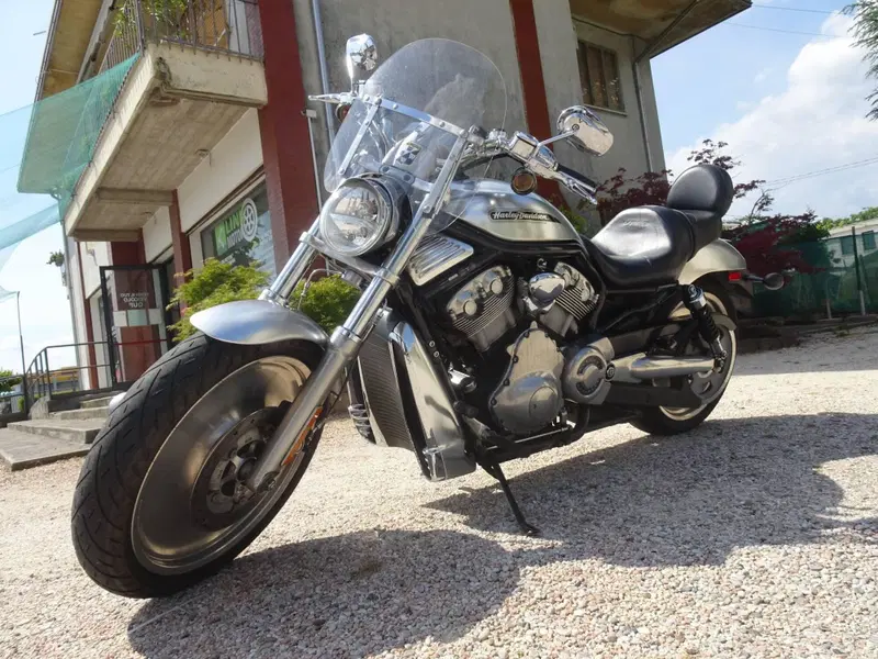 Harley-Davidson 1130 V-ROD (2002 - 05) - VRSCB (4)