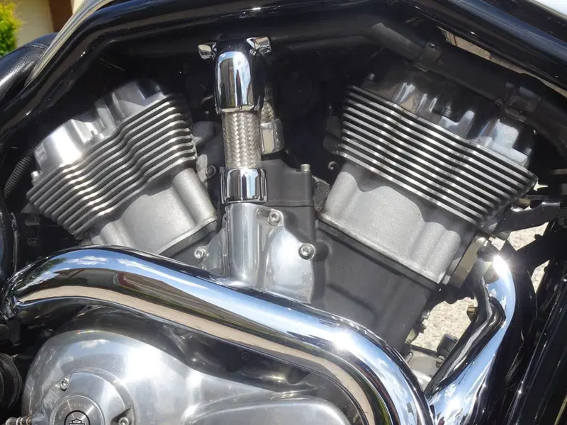 Harley-Davidson 1130 V-ROD (2002 - 05) - VRSCB (11)