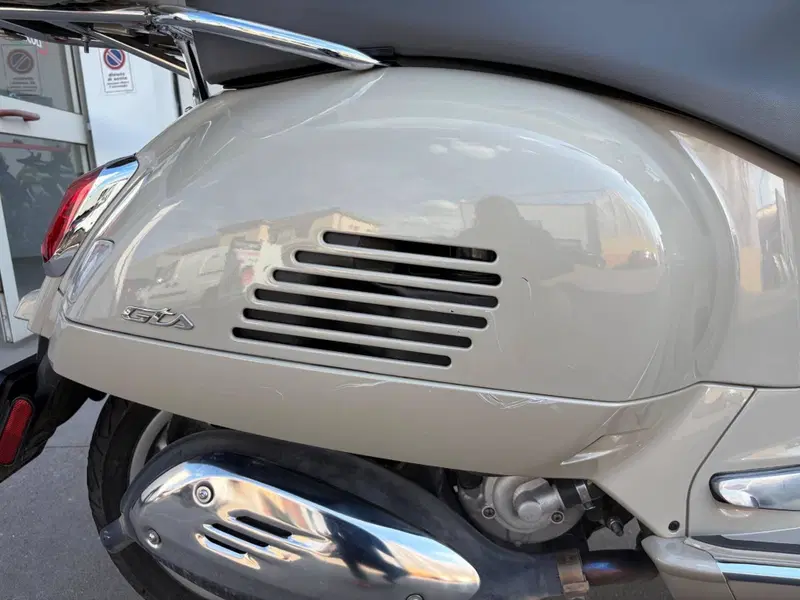 Vespa GTS 300 (2023 - 24) (5)