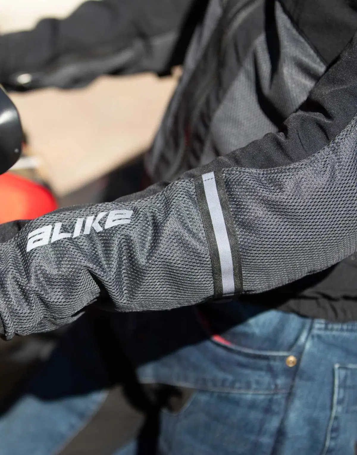 Sicurezza in moto: da Wheelup Alike ACS Core GT, con airbag integrato (4)