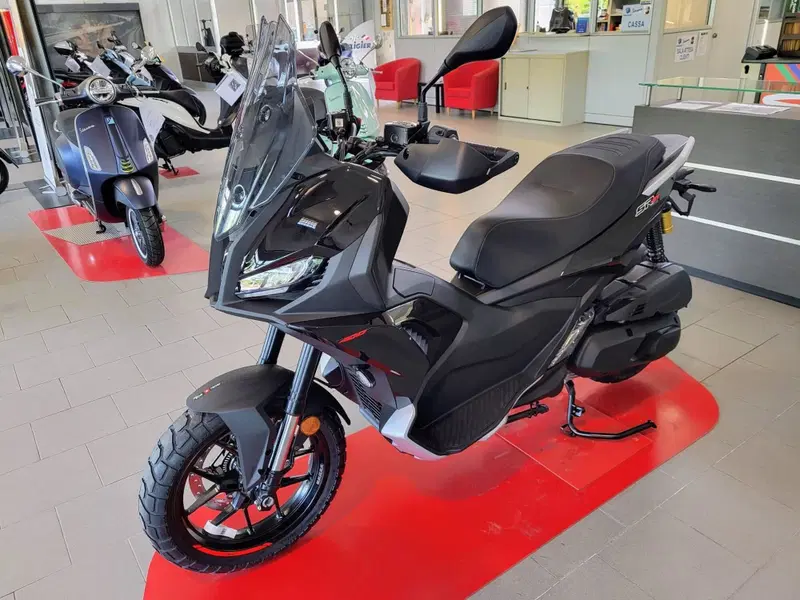 Aprilia SR GT 400 (2026) (2)