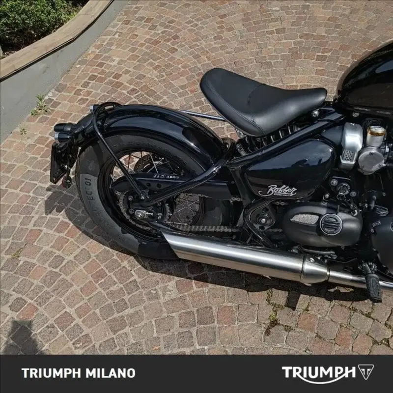 Triumph Bonneville Bobber 1200 (2021 - 25) (2)