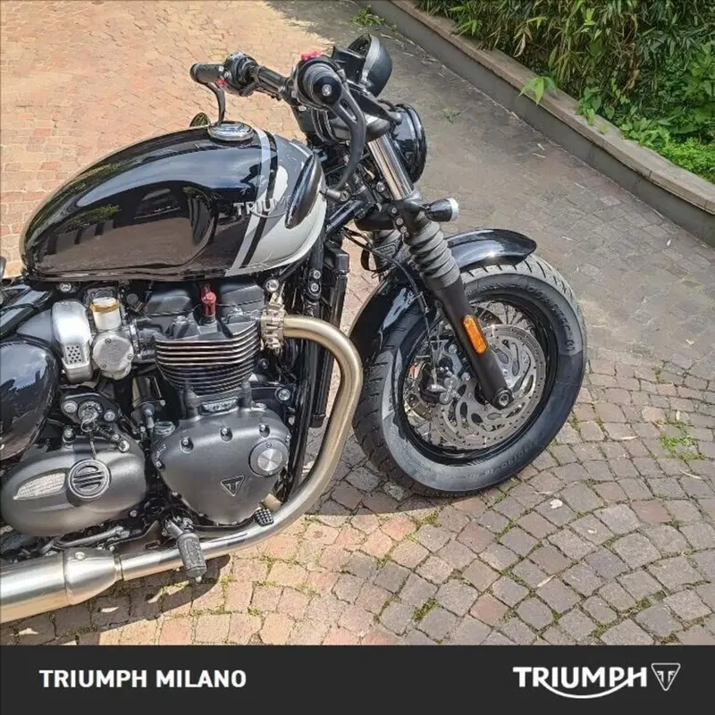 Triumph Bonneville Bobber 1200 (2021 - 25) (4)